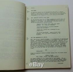 AIRPORT / George Seaton 1968 Screenplay, Classic Burt Lancaster disaster film