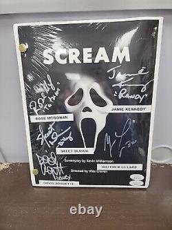 Autographed Scream Movie Script JSA Certified