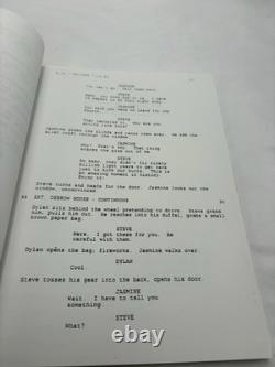 Dean Devlin Signed Full 137 Page Independence Day Movie Script Autographed