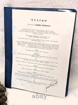 Janet Leigh Signed PSYCHO Movie script Actress Autograph Hollywood Hitchcock