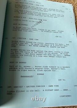 SPHERE Movie Screenplay Script MICHAEL CRICHTON DUSTIN HOFFMAN