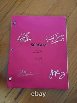 Scream Full Script Signed By Campbell Ulrich Jackson and Kennedy